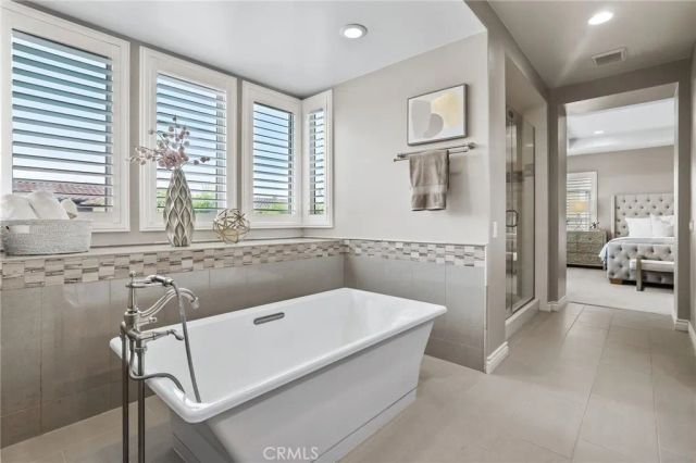 12 Spanish Moss, Irvine, CA 92602