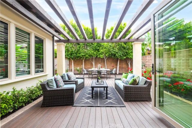 12 Spanish Moss, Irvine, CA 92602