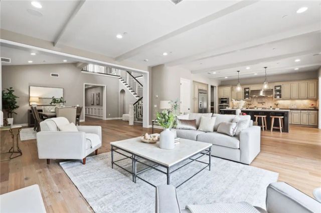 12 Spanish Moss, Irvine, CA 92602