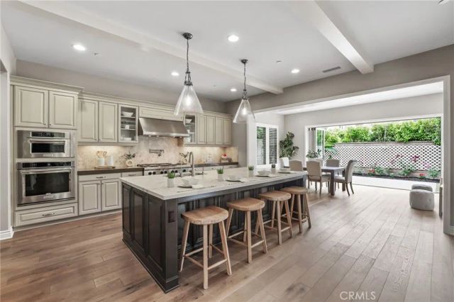 12 Spanish Moss, Irvine, CA 92602