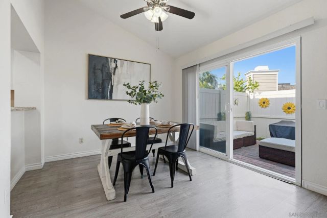 1998 Cambridge Ct, Vista, CA 92081