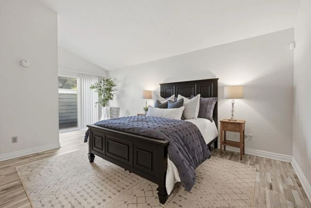 1998 Cambridge Ct, Vista, CA 92081