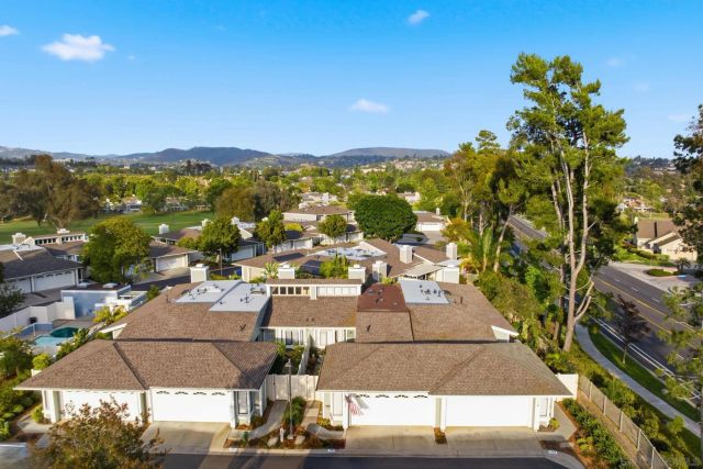 1998 Cambridge Ct, Vista, CA 92081