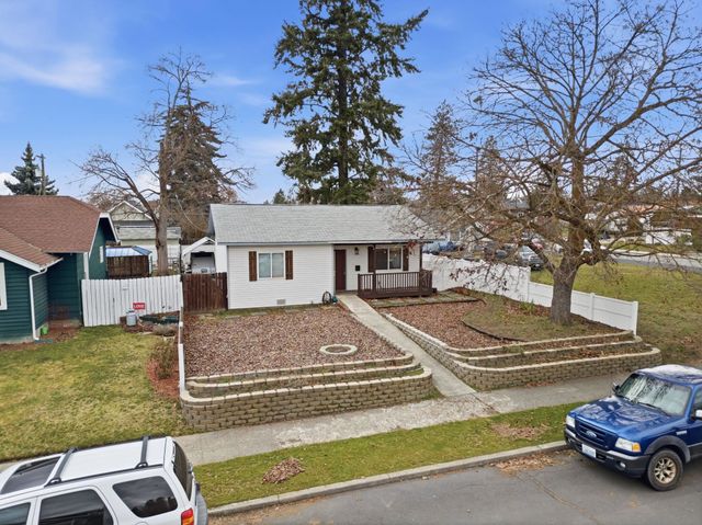 3919 N Washington St, Spokane, WA 99205