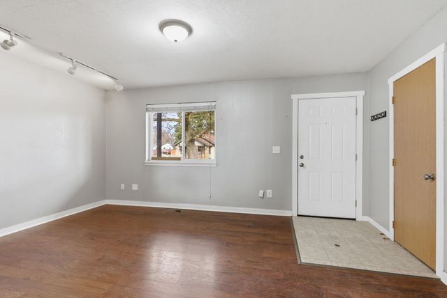 3919 N Washington St, Spokane, WA 99205