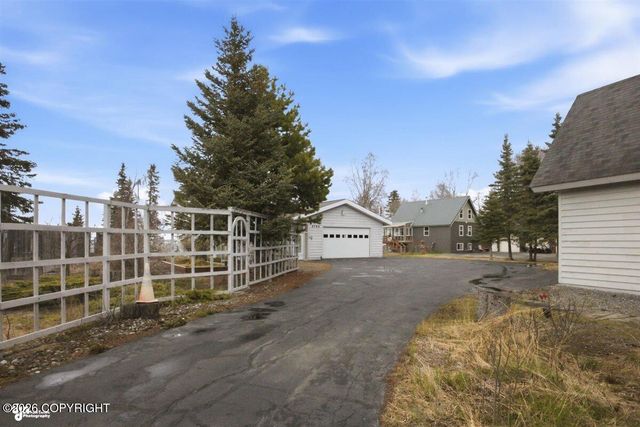 2795 Watergate Way, Kenai, AK 99611