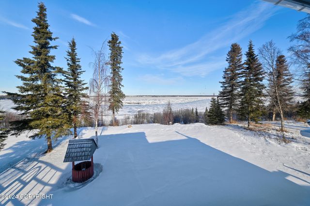 2795 Watergate Way, Kenai, AK 99611