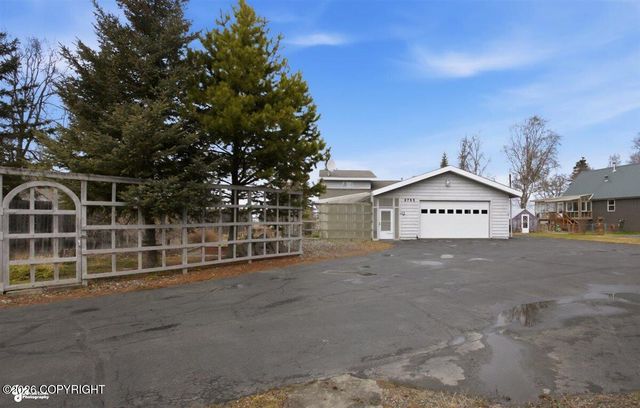 2795 Watergate Way, Kenai, AK 99611