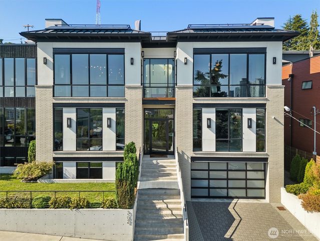 362 Ward Street, Seattle, WA 98109