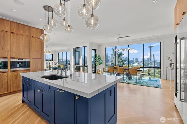 362 Ward Street, Seattle, WA 98109