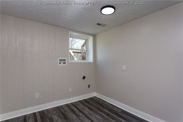 5216 Bethany Drive, Cross Lanes, WV 25313