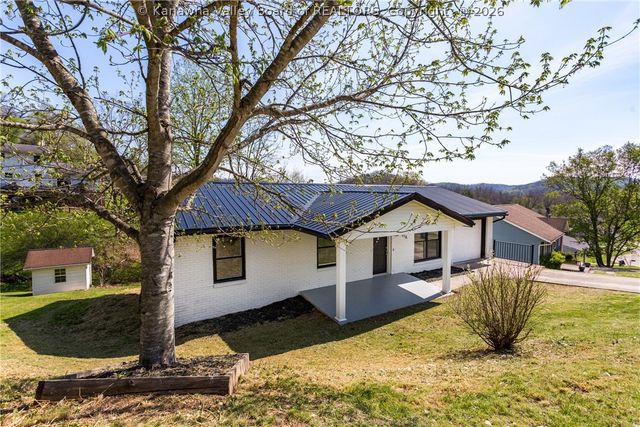 5216 Bethany Drive, Cross Lanes, WV 25313