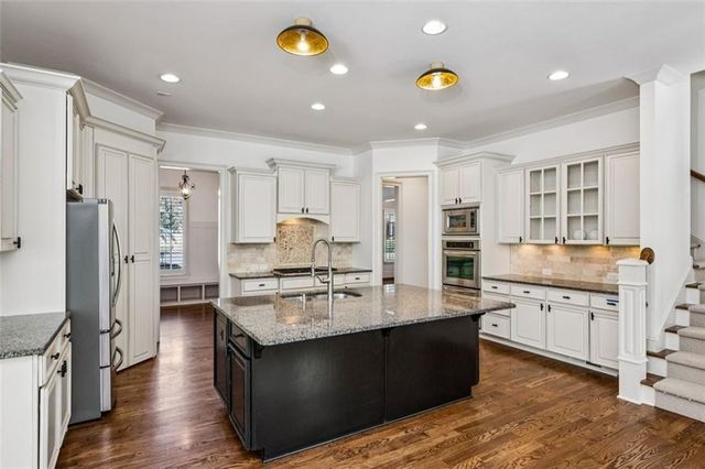 1070 Stonegrove Lane, Roswell, GA 30075