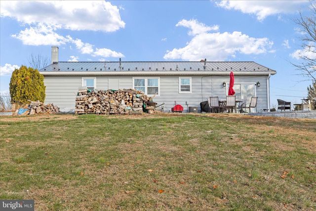 4402 SHATZER ST, Chambersburg, PA 17202