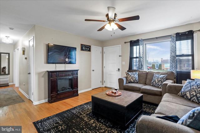 4402 SHATZER ST, Chambersburg, PA 17202