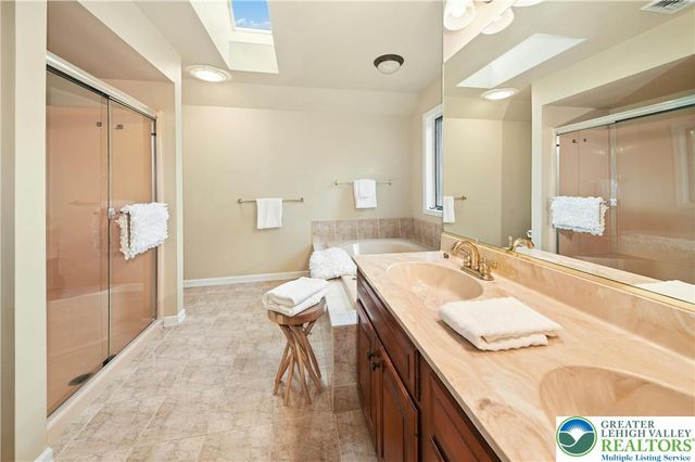 3735 West Washington Street, Allentown City, PA 18104