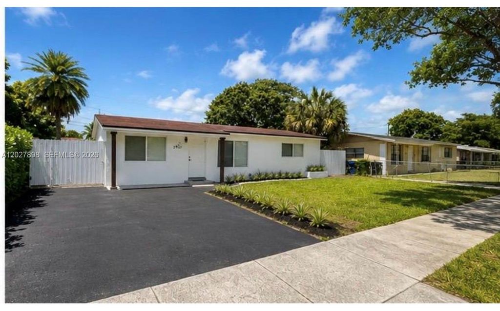 2931 NW 21st Street, Fort Lauderdale, FL 33311
