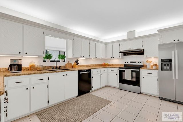 168 Meadow Brooke Lane, San Benito, TX 78586