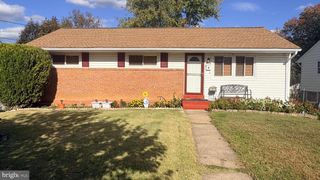 1910 LEWIS AVE, Rockville, MD 20851