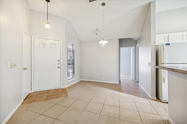 3317 Golden Trails Drive 802, Kingwood, TX 77345