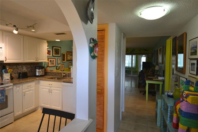 126 CARYL WAY, Oldsmar, FL 34677