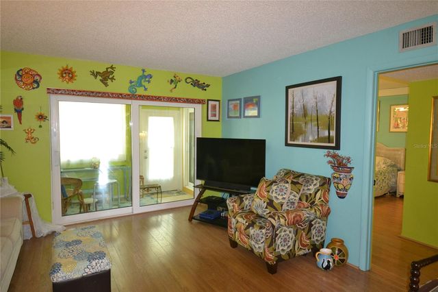 126 CARYL WAY, Oldsmar, FL 34677