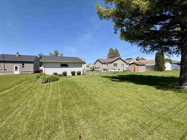 252 E SCOTT STREET, Fond Du Lac, WI 54935