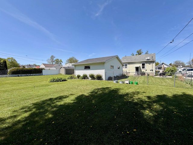 252 E SCOTT STREET, Fond Du Lac, WI 54935