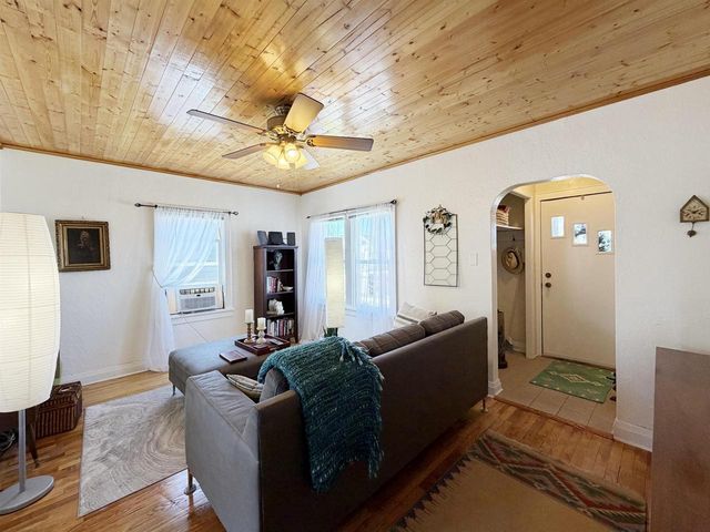 252 E SCOTT STREET, Fond Du Lac, WI 54935