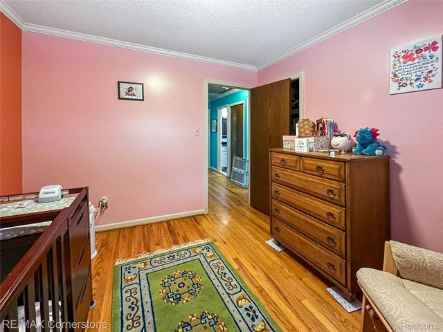 21 Edison Avenue, Ypsilanti Charter Township, MI 48197