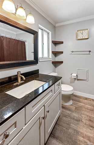 21 Edison Avenue, Ypsilanti Charter Township, MI 48197