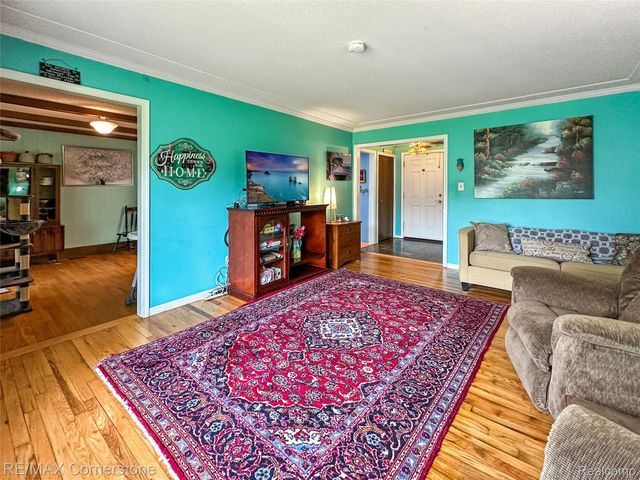 21 Edison Avenue, Ypsilanti Charter Township, MI 48197