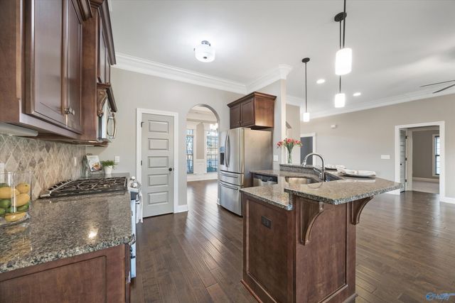 111 Canyon Drive, Madison, AL 35756