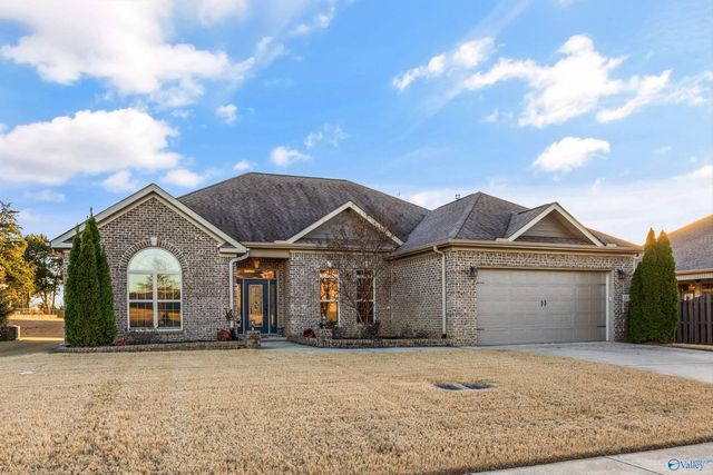 111 Canyon Drive, Madison, AL 35756