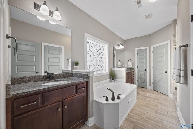 111 Canyon Drive, Madison, AL 35756