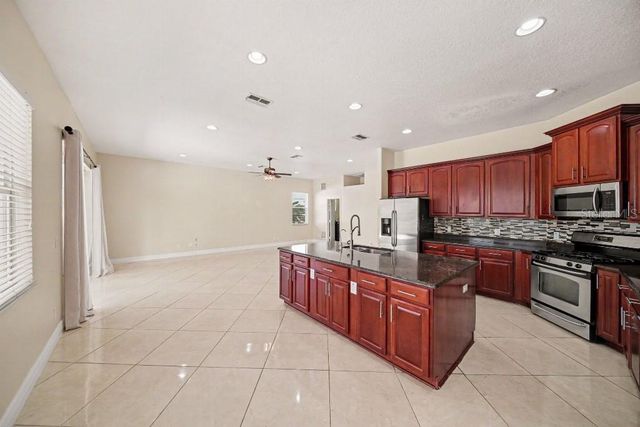 20009 OAKFLOWER AVENUE, Tampa, FL 33647