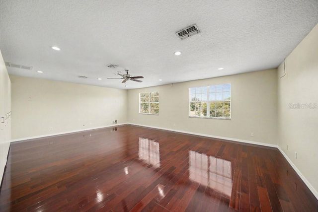 20009 OAKFLOWER AVENUE, Tampa, FL 33647