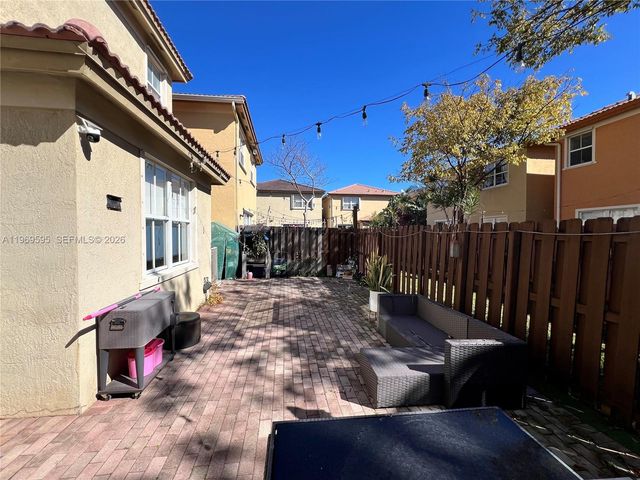 11028 NW 87th Ln, Doral, FL 33178