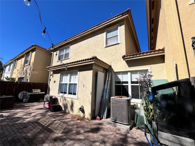 11028 NW 87th Ln, Doral, FL 33178