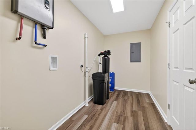 1153 Benefit RD, Chesapeake, VA 23322