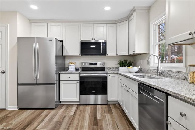 1153 Benefit RD, Chesapeake, VA 23322