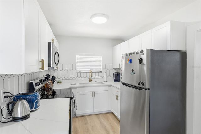 3011 6TH STREET, Sarasota, FL 34237