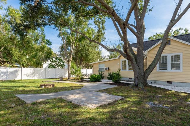 3011 6TH STREET, Sarasota, FL 34237