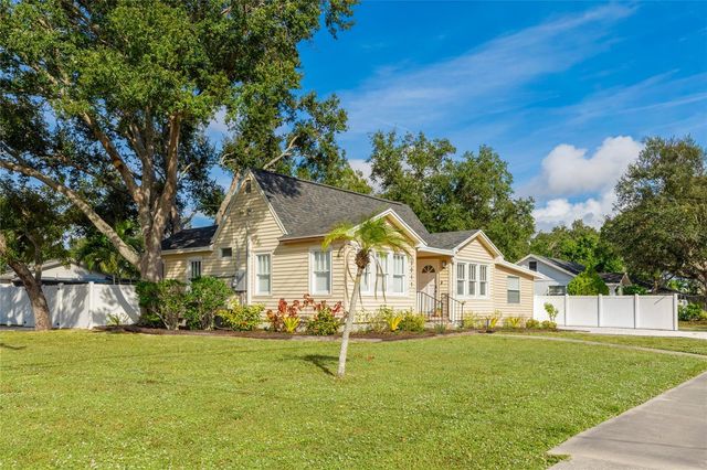 3011 6TH STREET, Sarasota, FL 34237