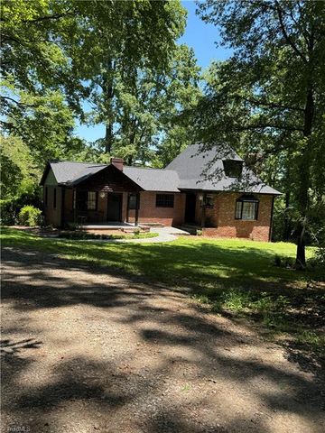 2381 Bethabara Road, Winston-salem, NC 27106