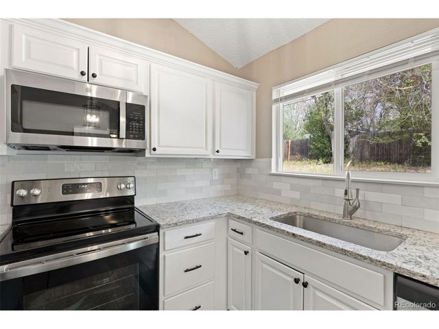 576 Lindstrom Dr, Colorado Springs, CO 80911