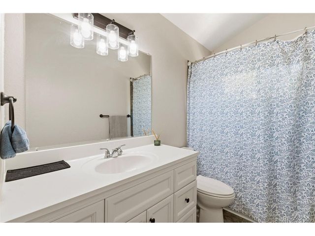 576 Lindstrom Dr, Colorado Springs, CO 80911