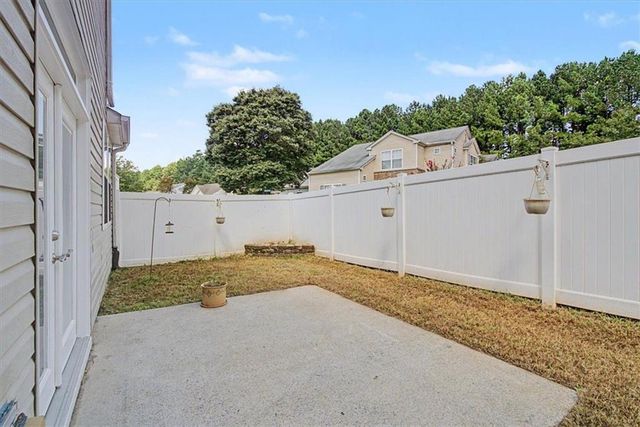980 Windcroft Circle NW, Acworth, GA 30101