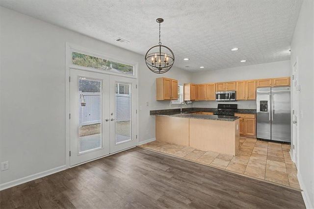 980 Windcroft Circle NW, Acworth, GA 30101