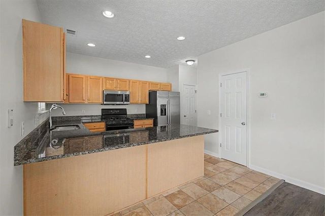 980 Windcroft Circle NW, Acworth, GA 30101
